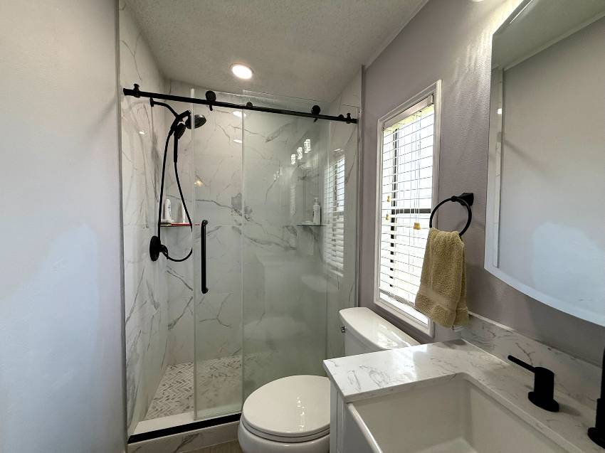 8104 Lake View Dr S a Ellenton, FL Mobile or Manufactured Home for Sale